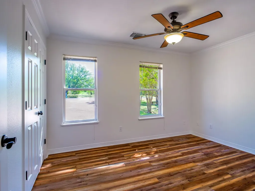1237 Ridge Harbor Drive Spicewood TX 78669