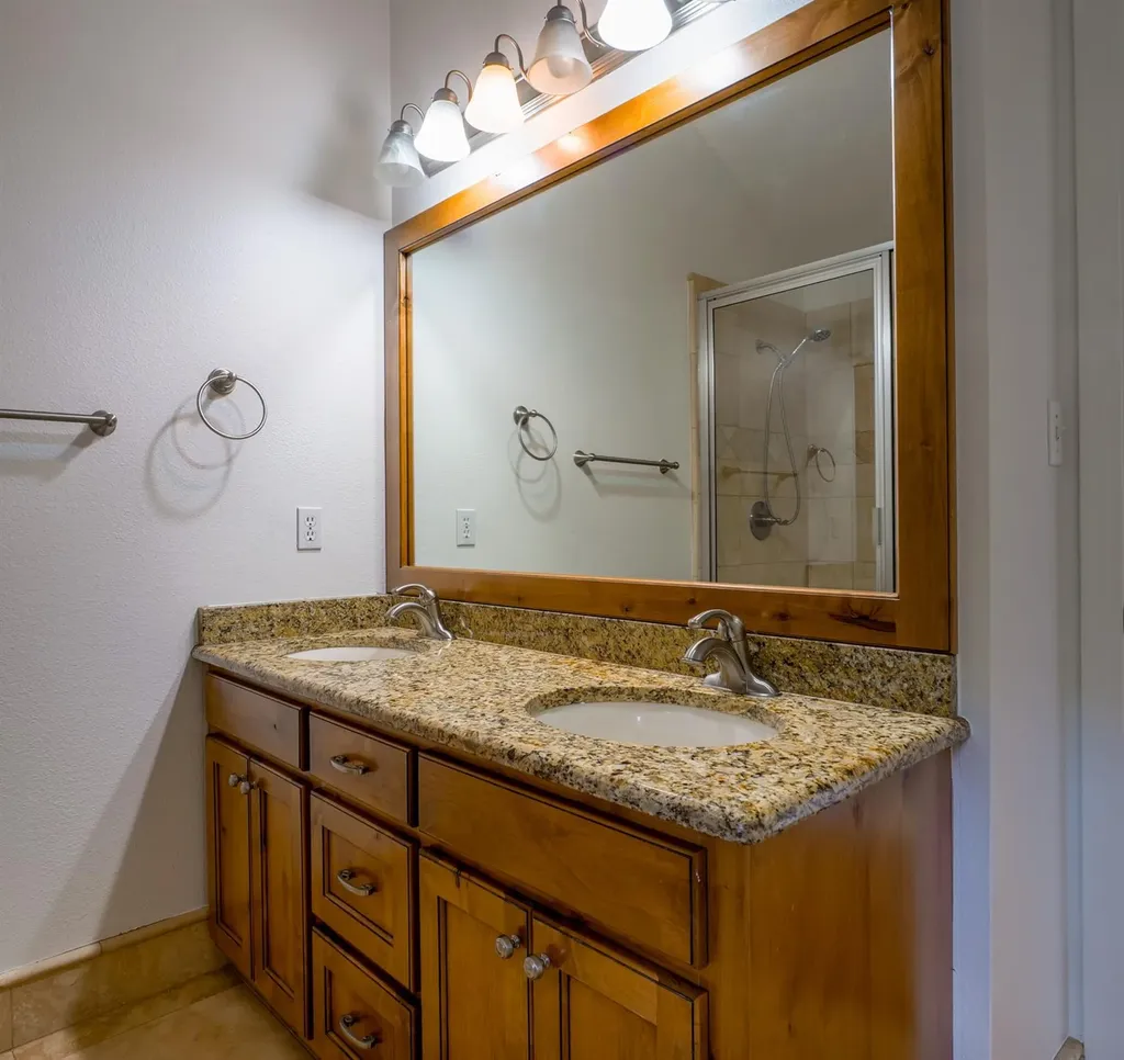 1237 Ridge Harbor Drive Spicewood TX 78669