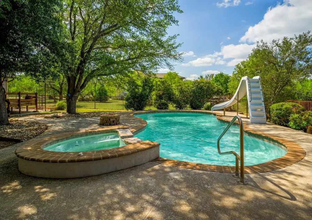1237 Ridge Harbor Drive Spicewood TX 78669
