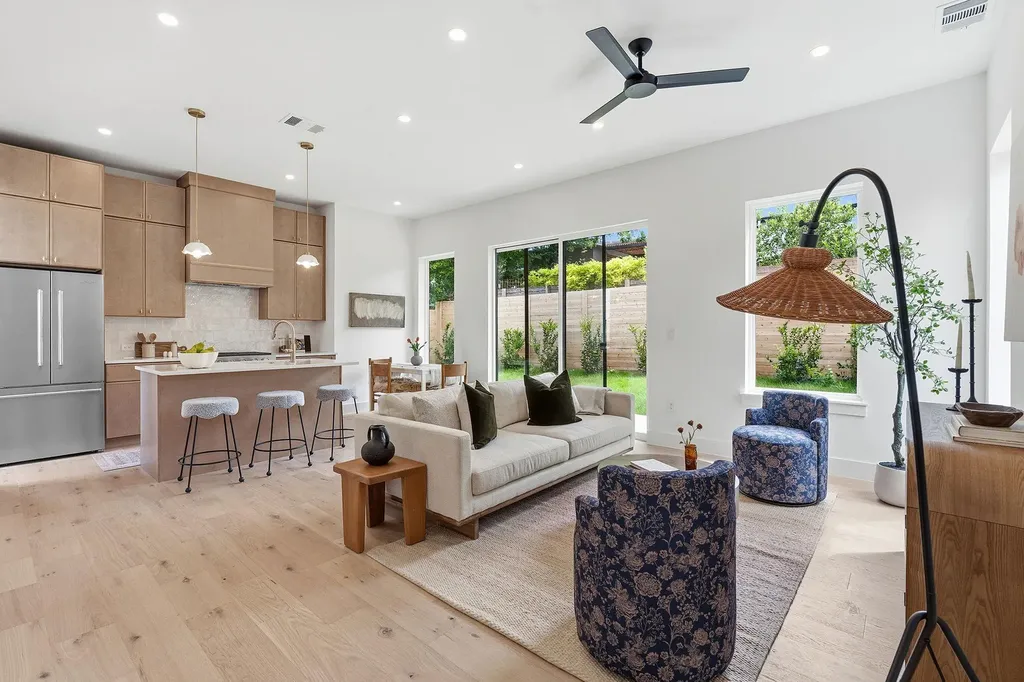 2009 Payne Avenue Austin TX 78757