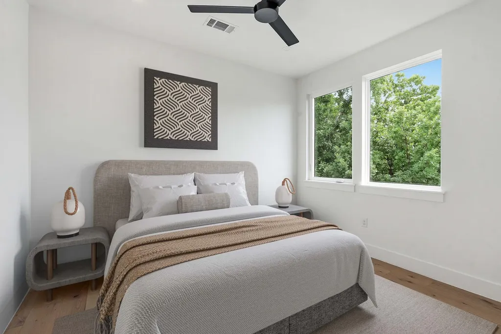 2009 Payne Avenue Austin TX 78757
