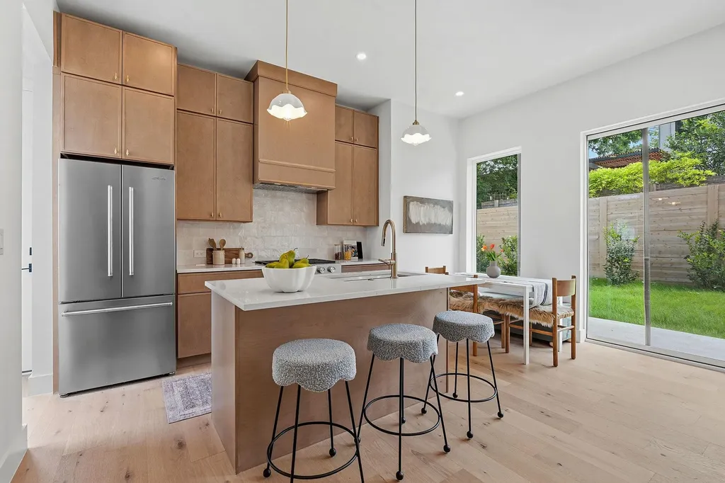 2009 Payne Avenue Austin TX 78757