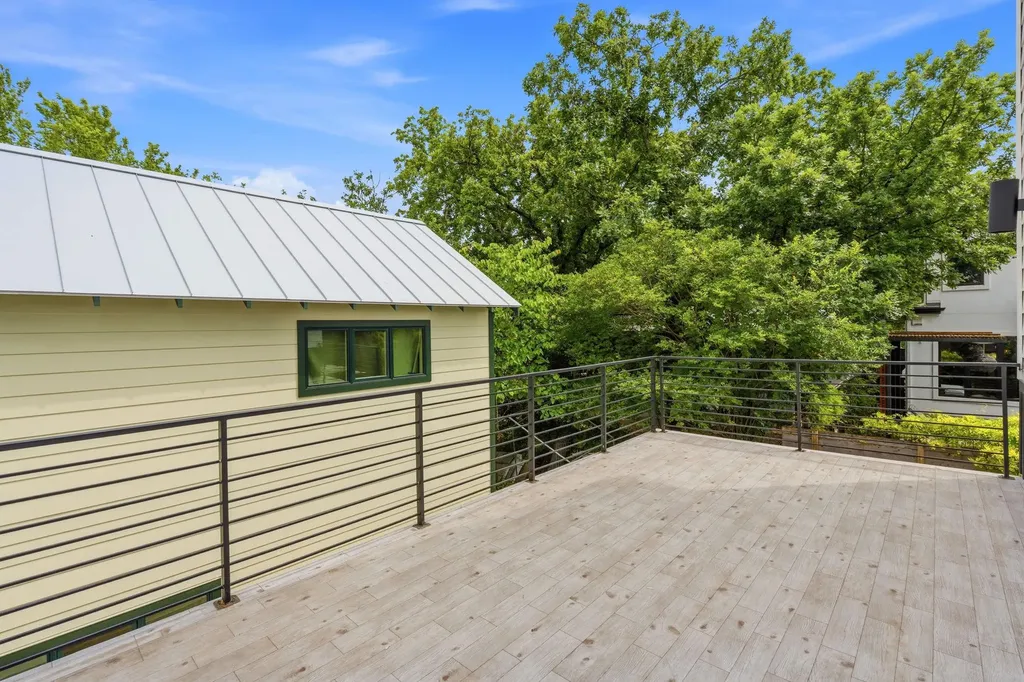 2009 Payne Avenue Austin TX 78757