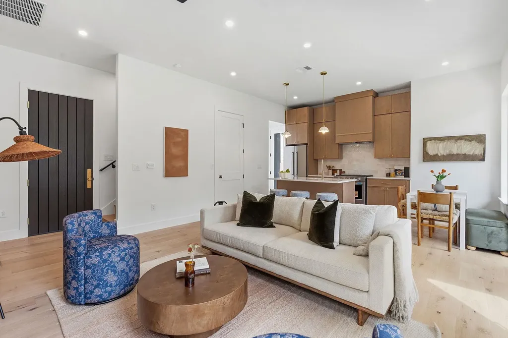 2009 Payne Avenue Austin TX 78757