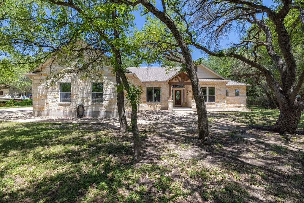 2721 County Road 258 Liberty Hill TX 78642