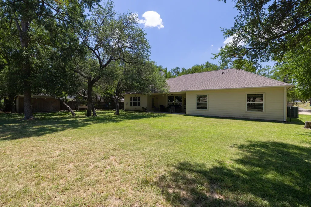 2721 County Road 258 Liberty Hill TX 78642