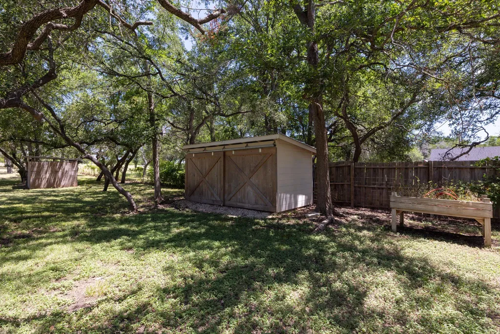 2721 County Road 258 Liberty Hill TX 78642