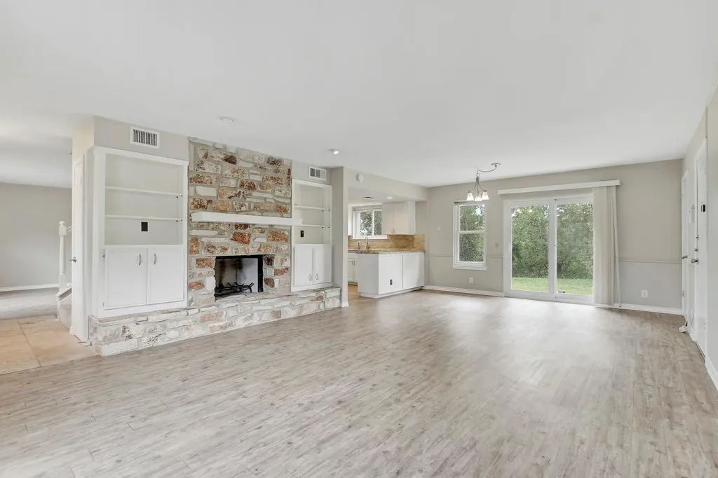 10506 Yucca Drive Austin TX 78759