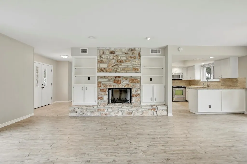 10506 Yucca Drive Austin TX 78759