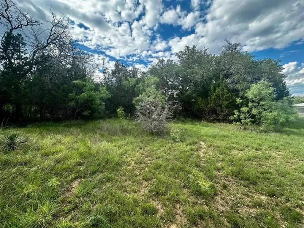 712 Coventry Road Spicewood TX 78669