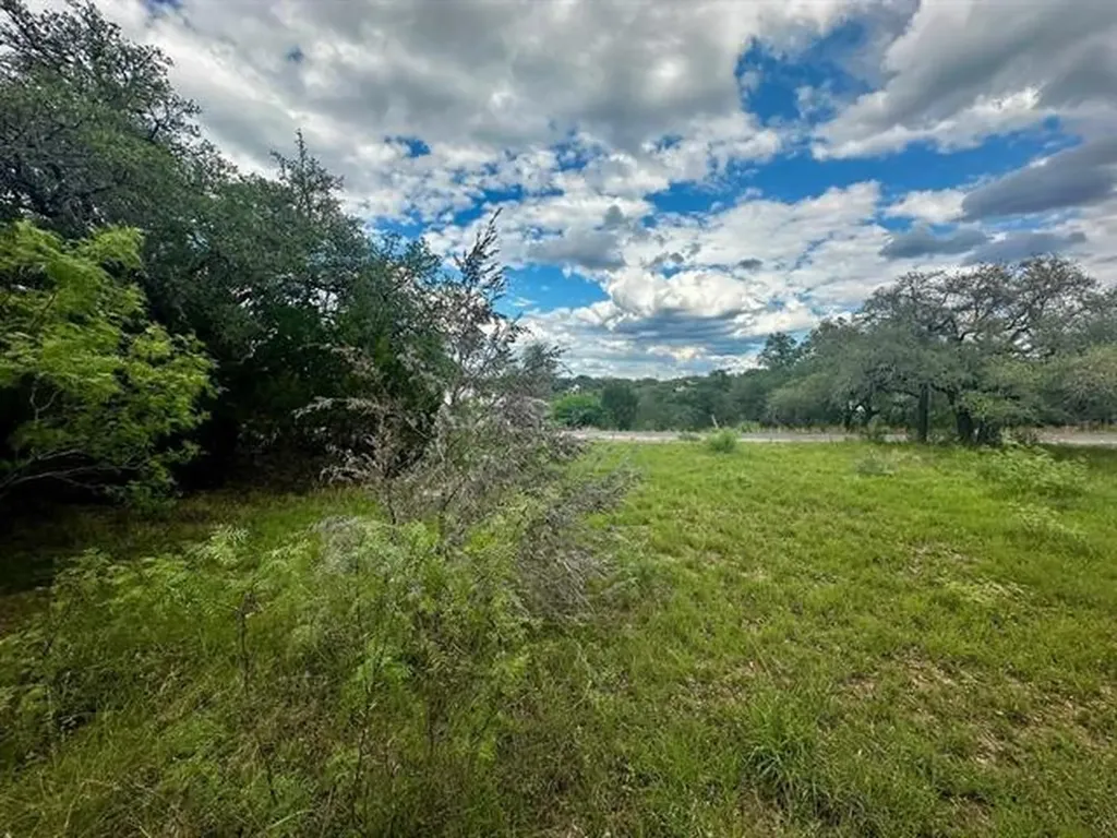 712 Coventry Road Spicewood TX 78669