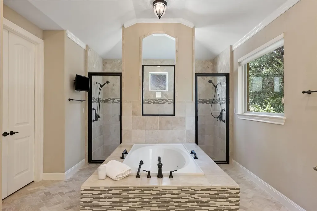407 Bella Montagna Circle Austin TX 78734