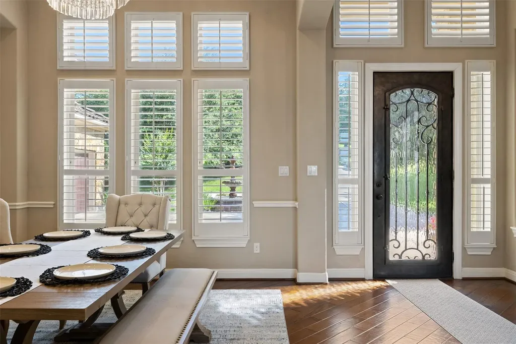 407 Bella Montagna Circle Austin TX 78734