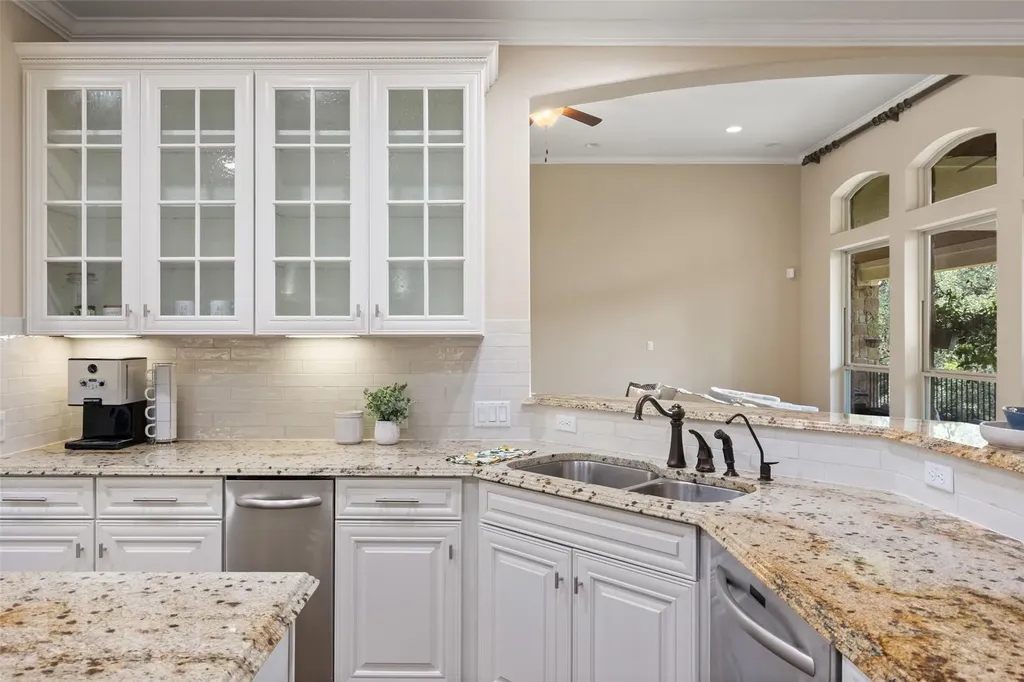 407 Bella Montagna Circle Austin TX 78734