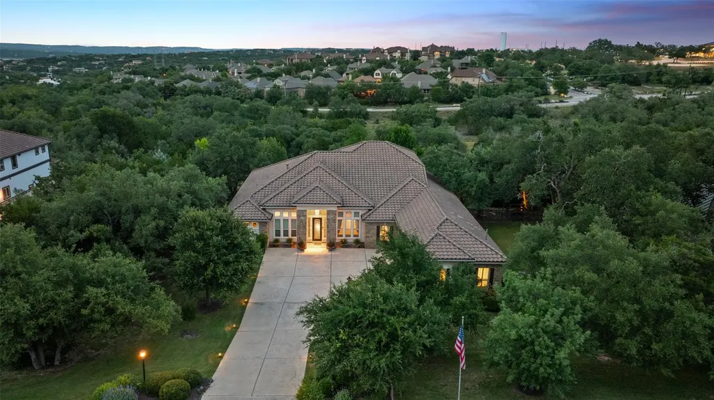 407 Bella Montagna Circle Austin TX 78734