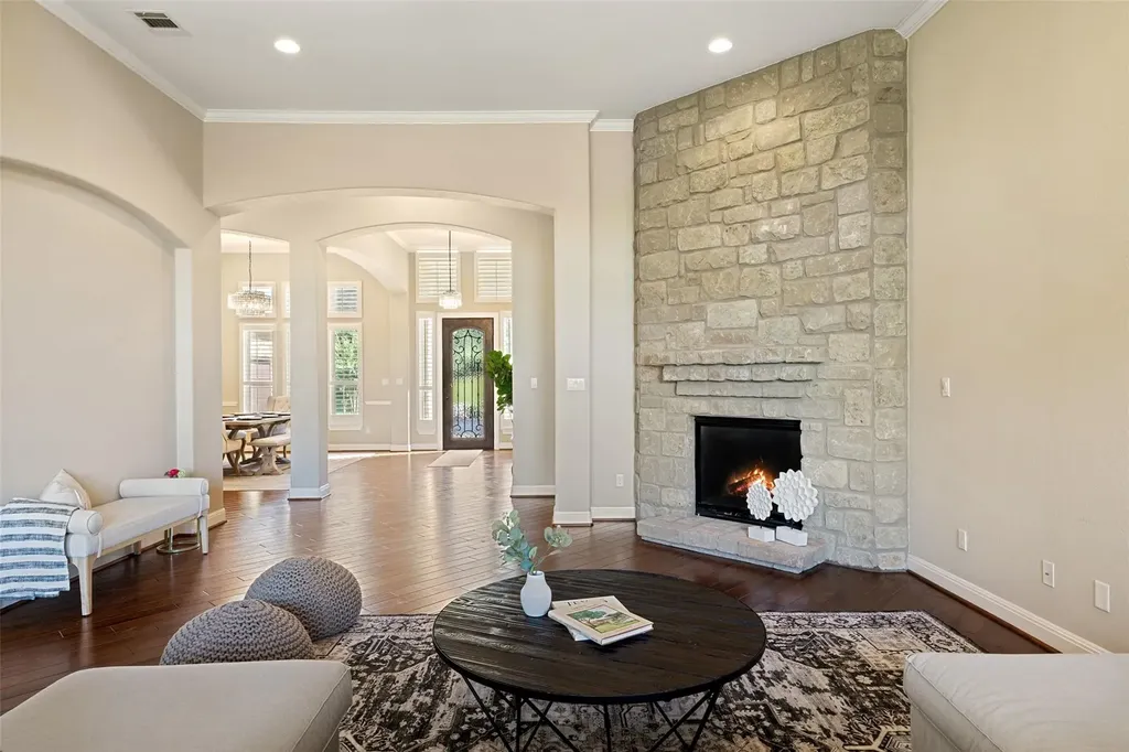 407 Bella Montagna Circle Austin TX 78734