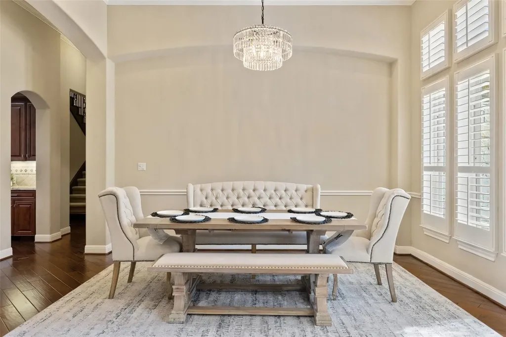 407 Bella Montagna Circle Austin TX 78734