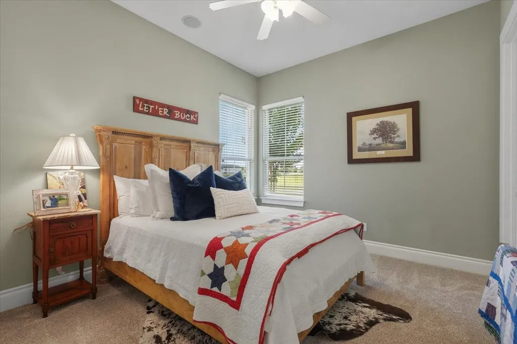 4140 County Road 467 Elgin TX 78621