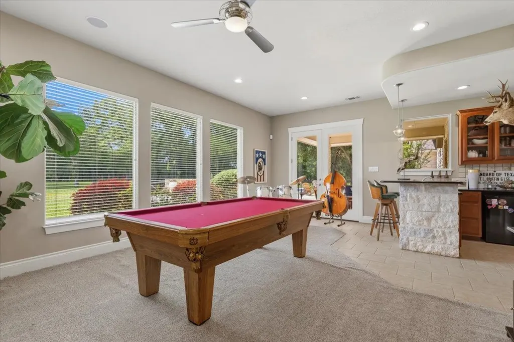 4140 County Road 467 Elgin TX 78621