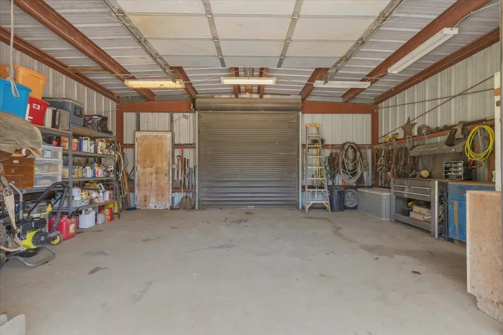 4140 County Road 467 Elgin TX 78621