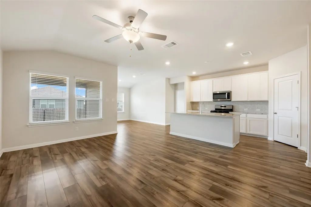 257 Fossil Drive Kyle TX 78640