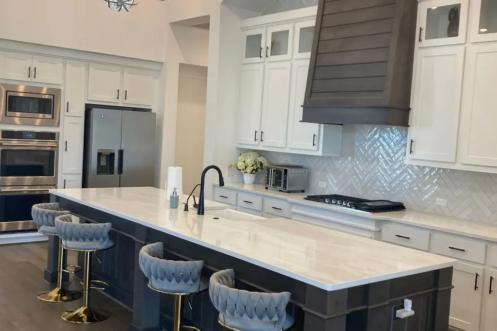 706 Pear Tree Lane Austin TX 78737