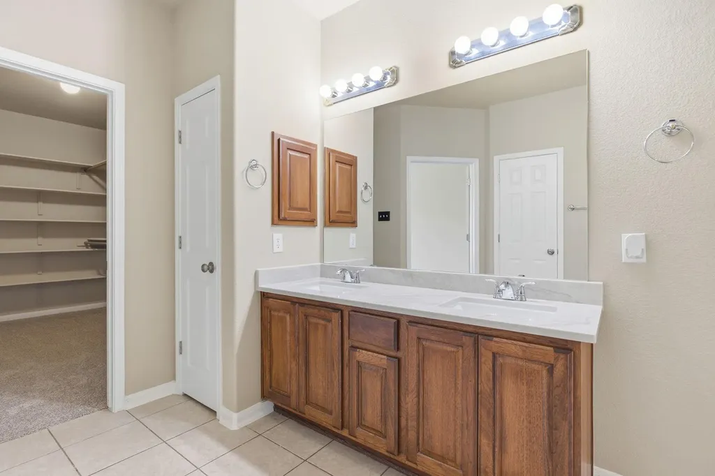 3922 Blue Monster Cove Round Rock TX 78664