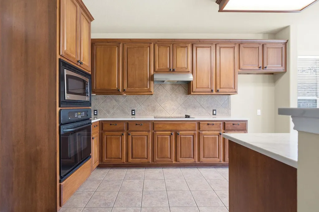 3922 Blue Monster Cove Round Rock TX 78664