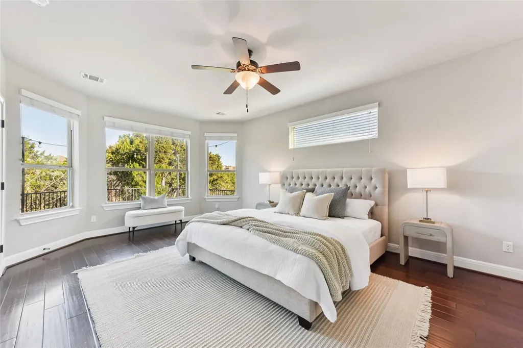 5629 Siragusa Drive Austin TX 78738
