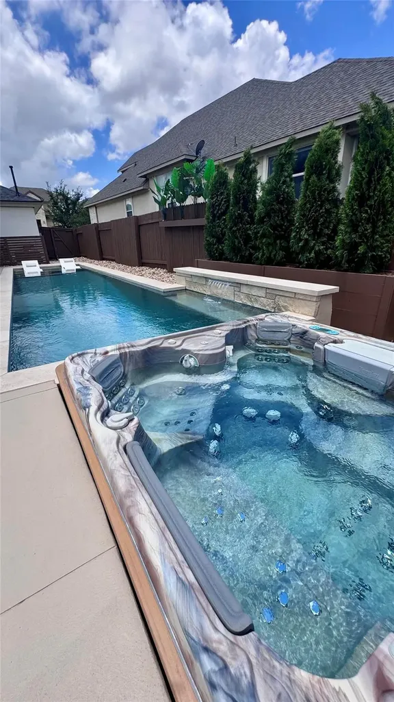 5629 Siragusa Drive Austin TX 78738