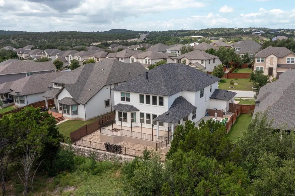 5629 Siragusa Drive Austin TX 78738