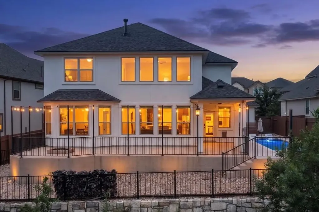5629 Siragusa Drive Austin TX 78738