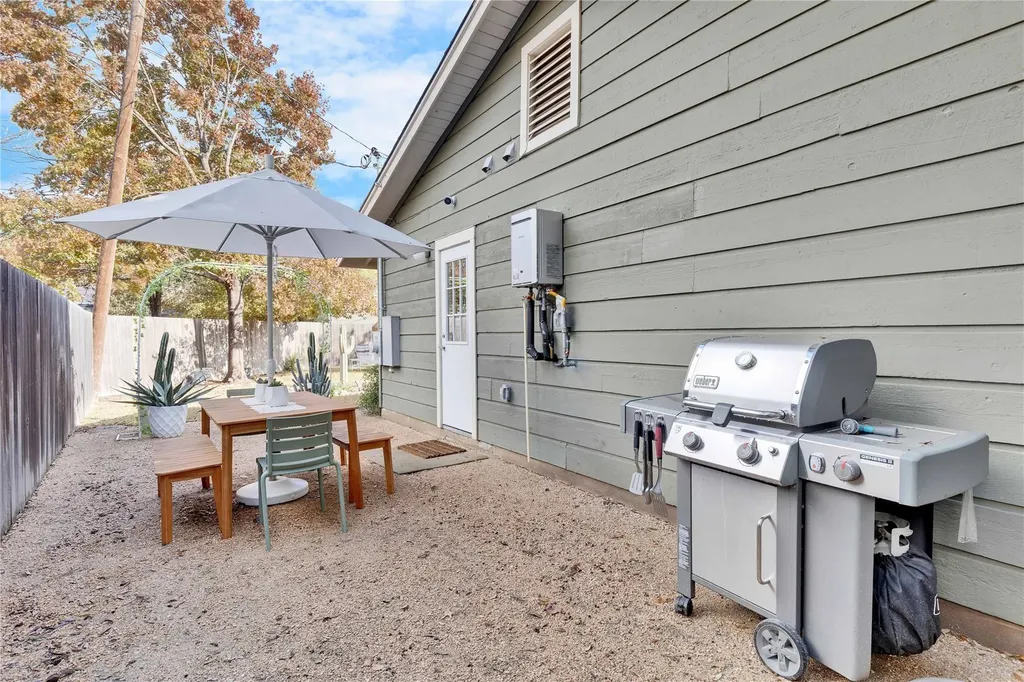 2108 Wooten Drive Austin TX 78757
