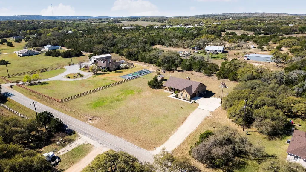 463 Beauchamp Road Dripping Springs TX 78620