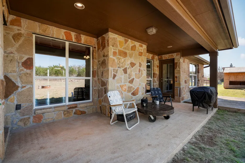 463 Beauchamp Road Dripping Springs TX 78620