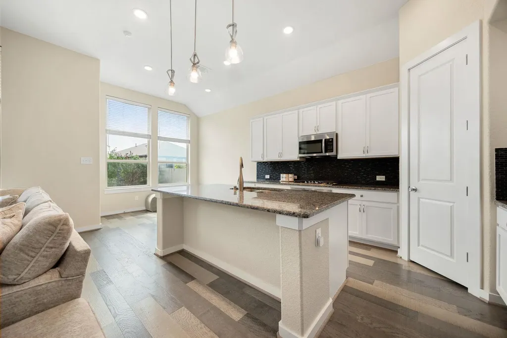 6633 Verona Place Round Rock TX 78665