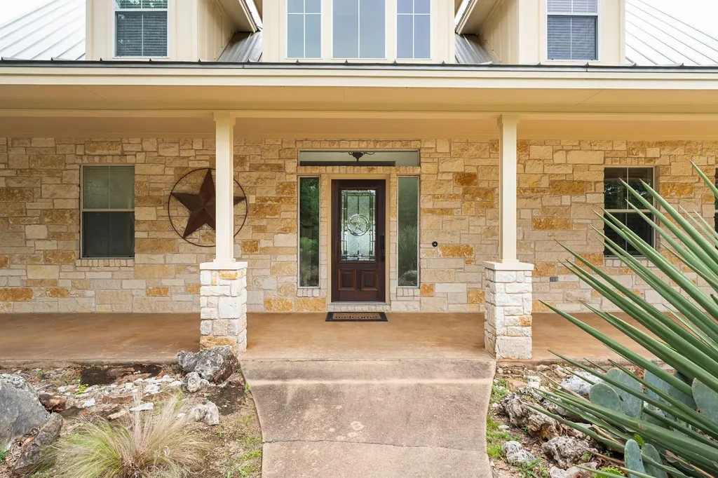 125 Covington Cove Georgetown TX 78628