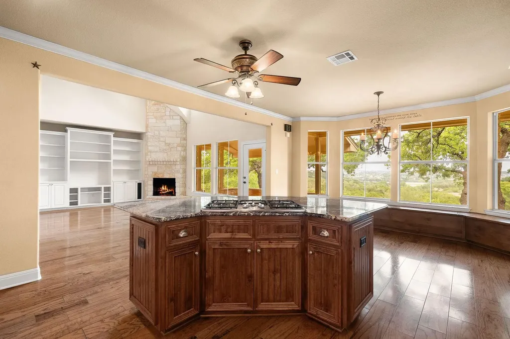 125 Covington Cove Georgetown TX 78628