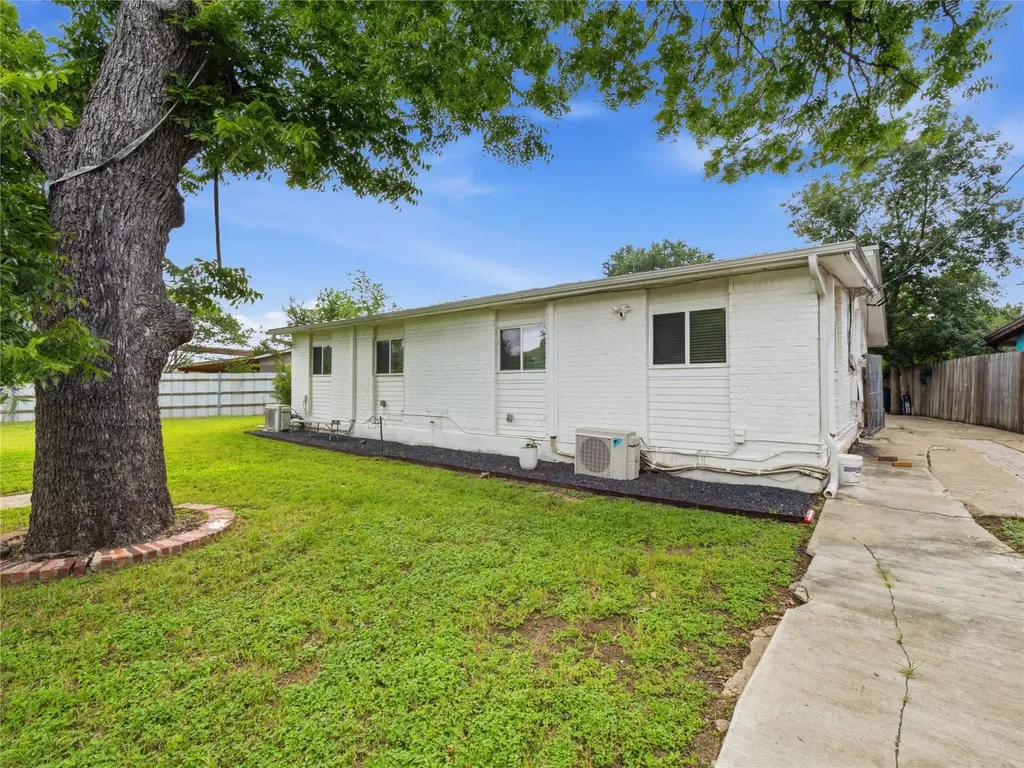 1108 Jolena Circle Austin TX 78721