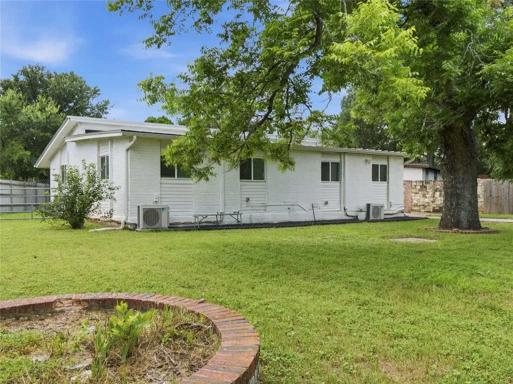1108 Jolena Circle Austin TX 78721