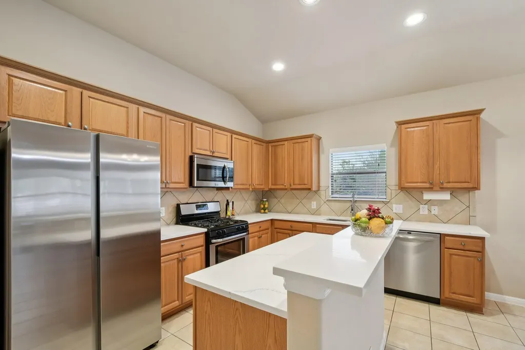808 Great Sand Dunes Avenue Pflugerville TX 78660
