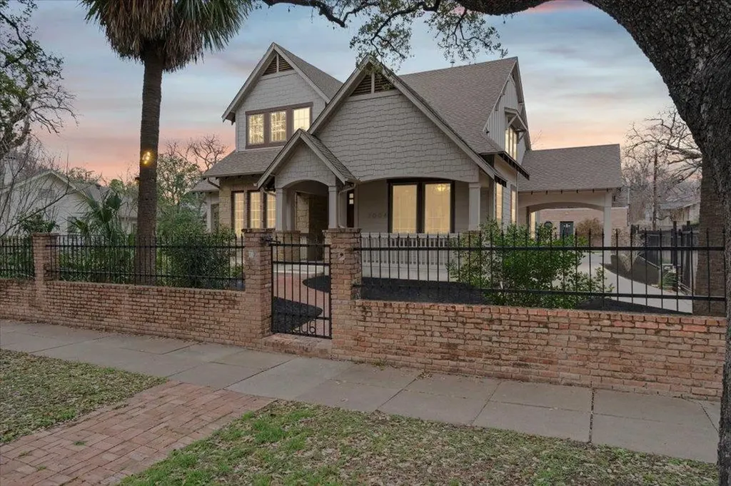 3006 Washington Square Austin TX 78705