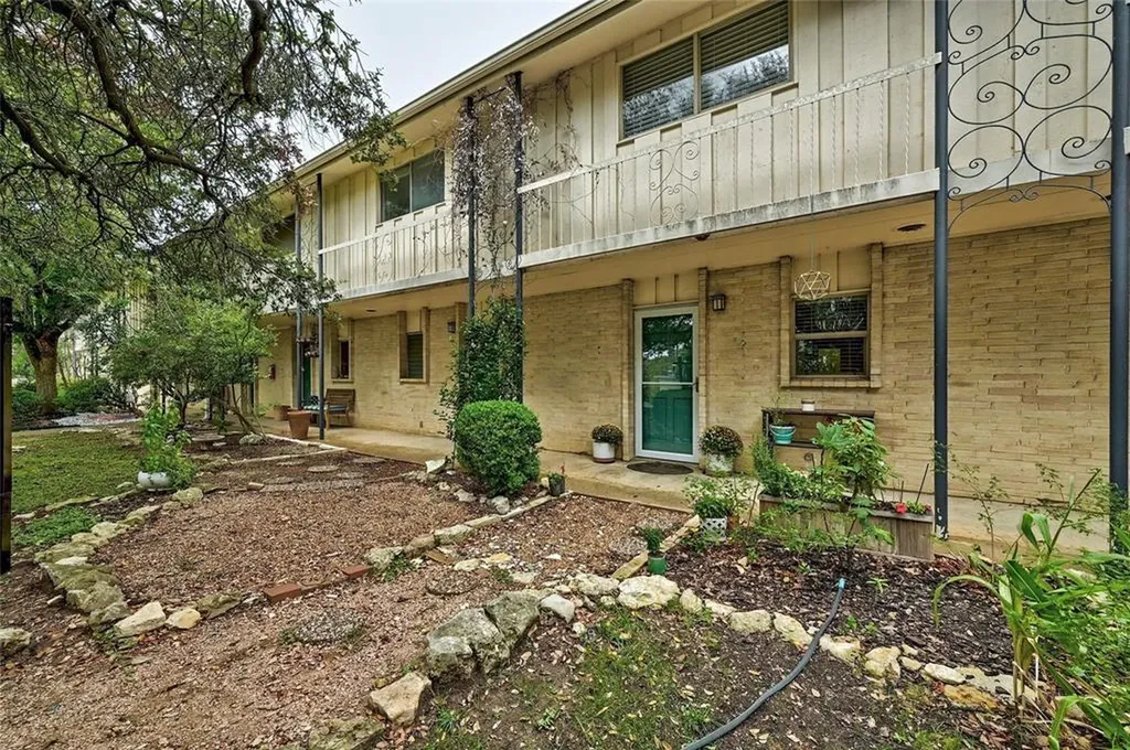 5330 Balcones Drive Austin TX 78731