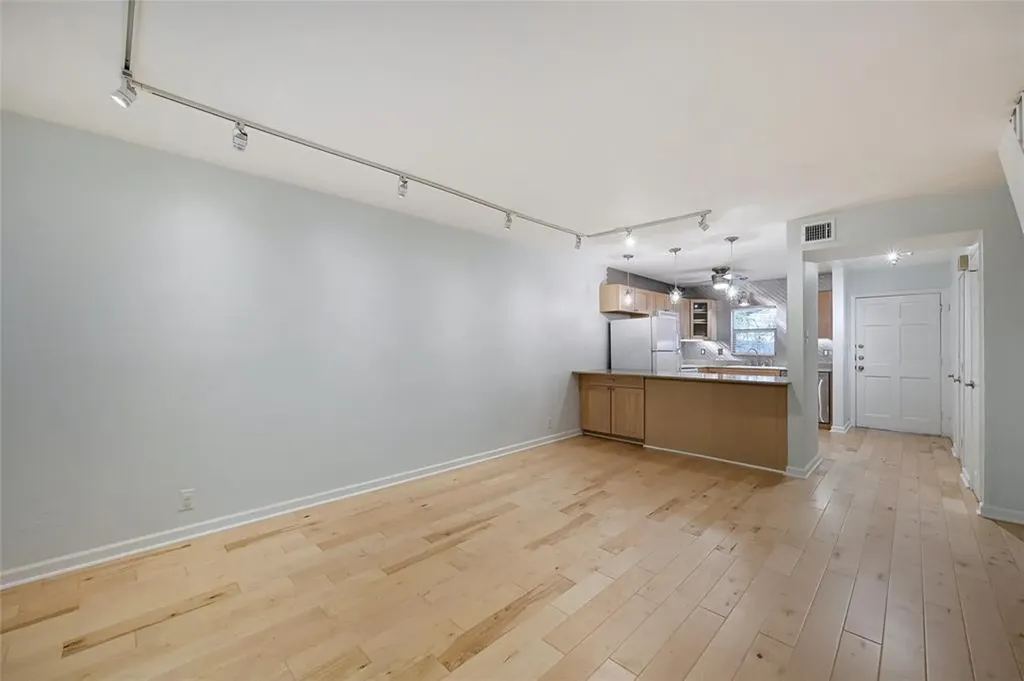 5330 Balcones Drive Austin TX 78731
