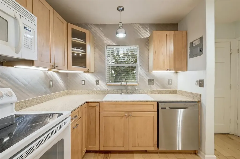 5330 Balcones Drive Austin TX 78731