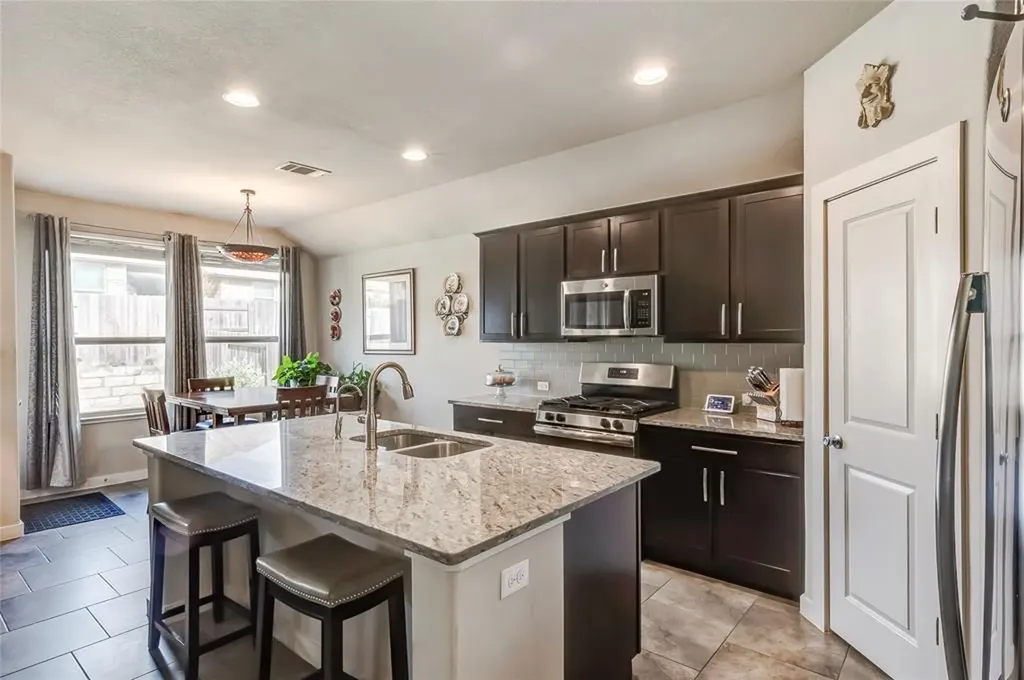 231 Windswept Way Kyle TX 78640