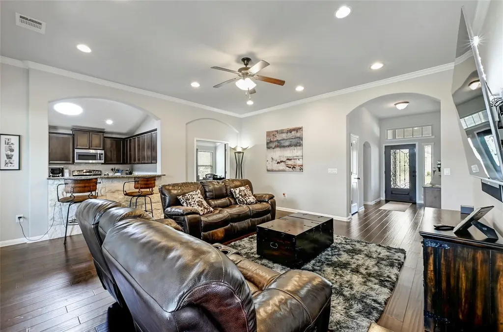 821 Bryce Canyon Pflugerville TX 78660