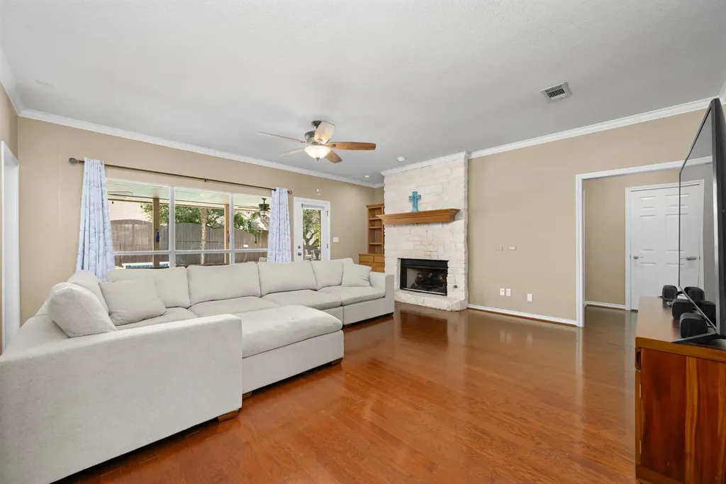 108 Thornwood Road Georgetown TX 78628