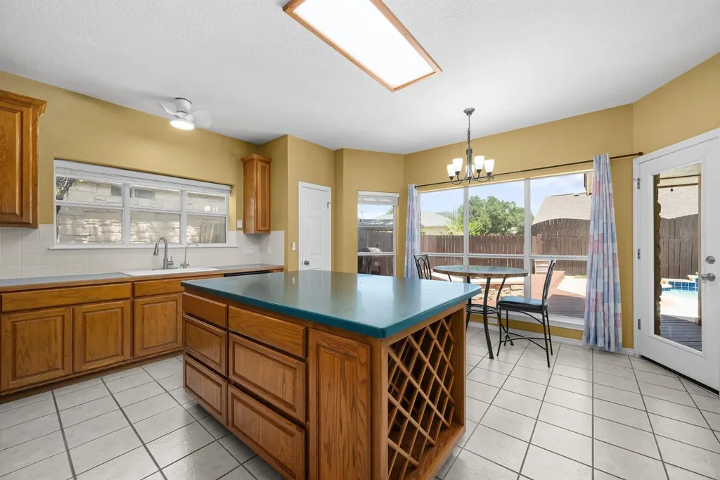 108 Thornwood Road Georgetown TX 78628