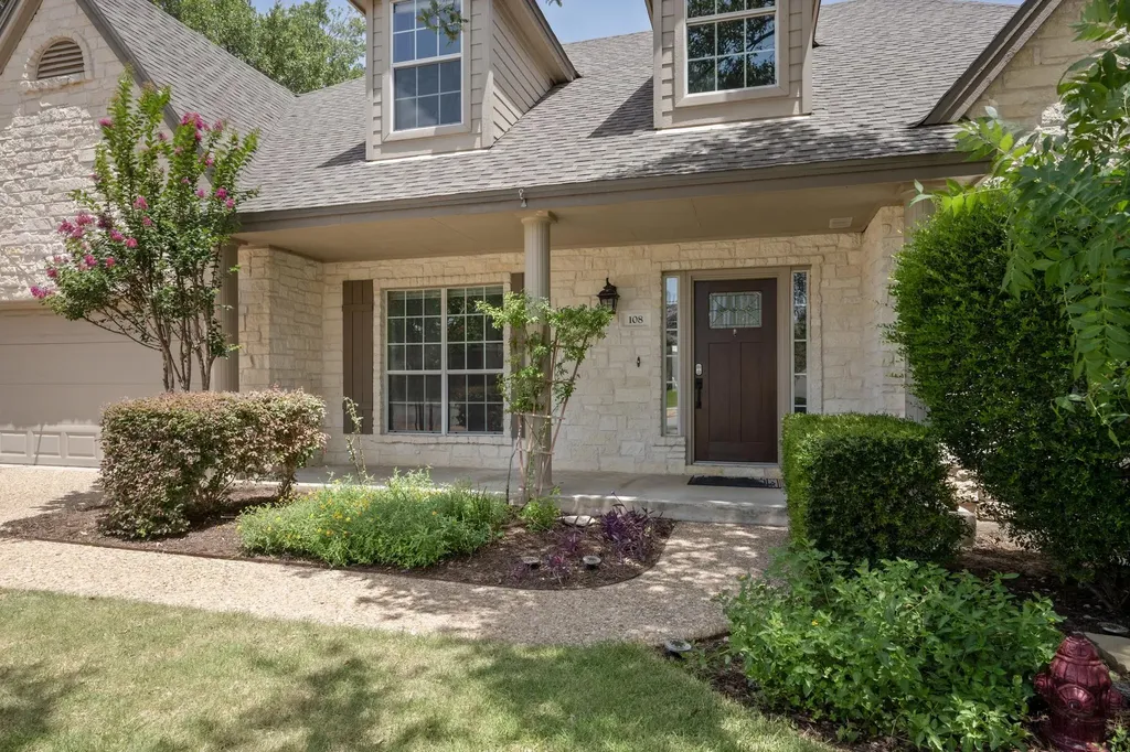 108 Thornwood Road Georgetown TX 78628